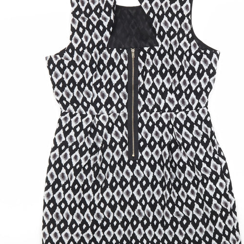 Sugarhill Boutique Womens Black Geometric Polyester A-Line Size XL Round Neck Zip