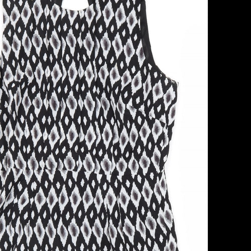 Sugarhill Boutique Womens Black Geometric Polyester A-Line Size XL Round Neck Zip