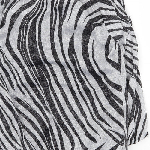 Preworn Womens Silver Animal Print Polyester Basic Blouse Size 8 Boat Neck