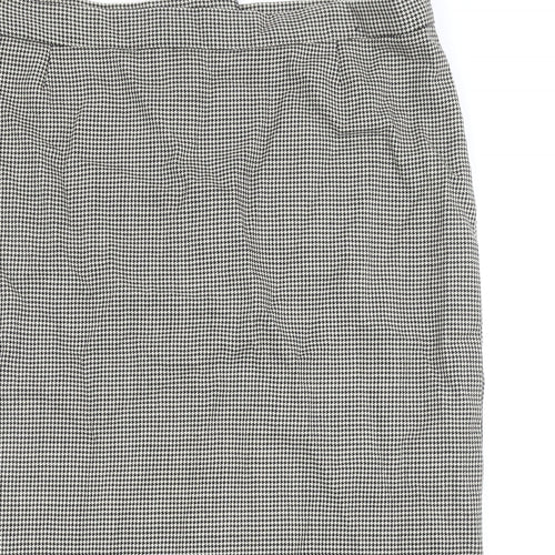 Preworn Womens Grey Plaid Polyester Straight & Pencil Skirt Size 41 in Zip