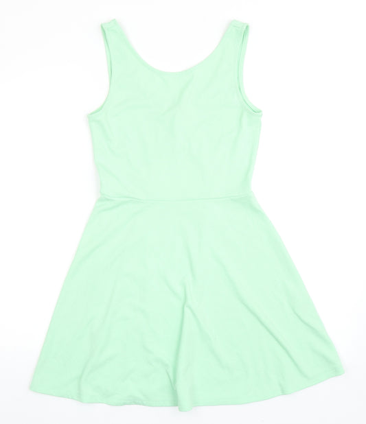 Front view of Divided by H&M women’s green polyacrylate fibre fit & flare, size UK 12, scoop neck pullover