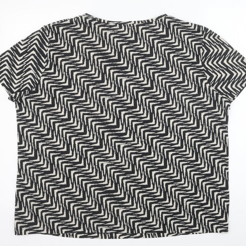 Marks and Spencer Womens Black Geometric Polyester Basic T-Shirt Size 18 Scoop Neck