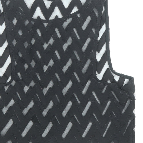 Preworn Womens Black Geometric Viscose Cropped Tank Size M Round Neck