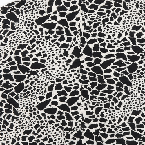 Peacocks Womens Black Geometric Viscose Basic Blouse Size 20 Round Neck