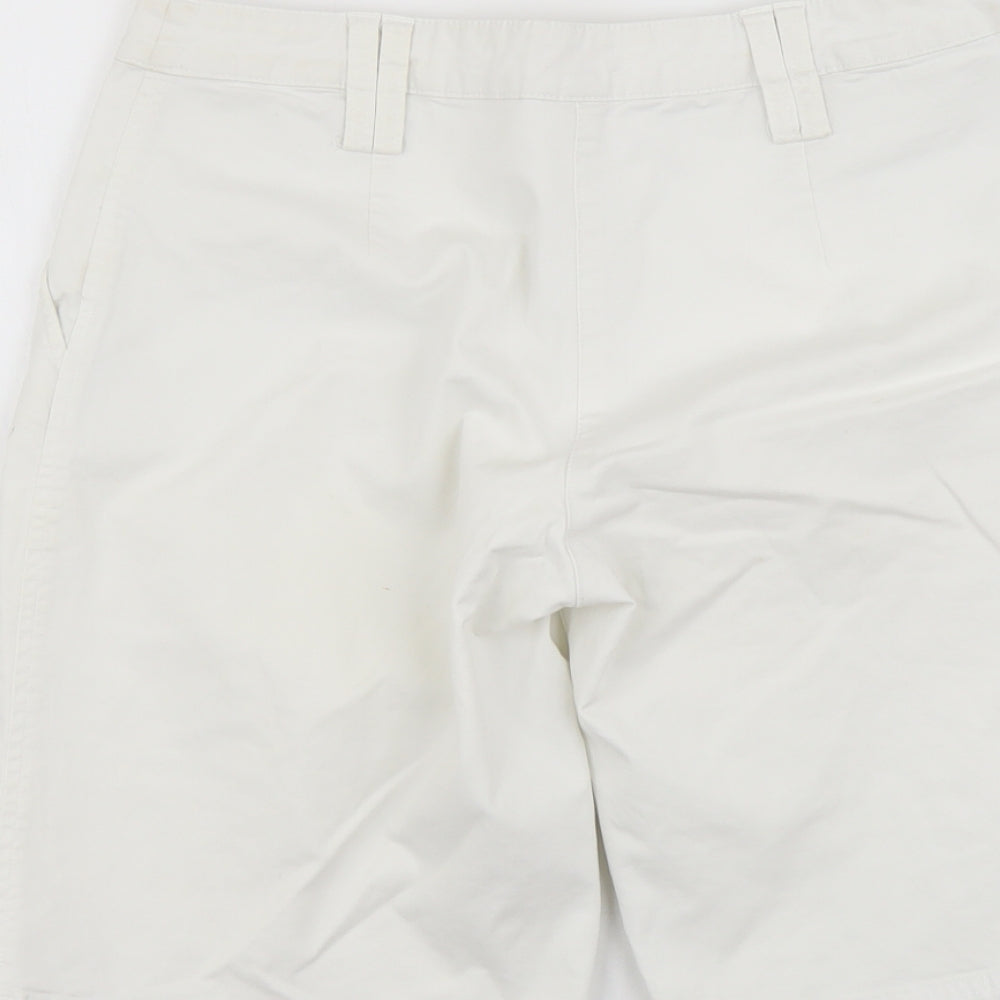 R.M. Williams Womens White Cotton Bermuda Shorts Size 10 L12 in Regular Button