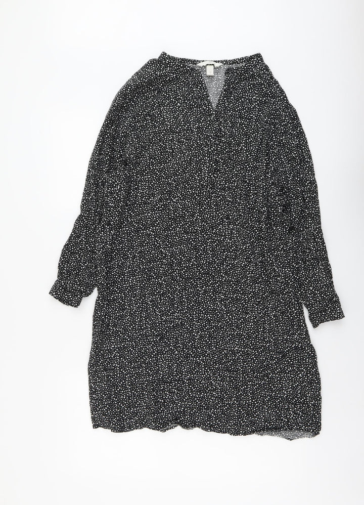 H&M Womens Black Geometric Viscose A-Line Size M V-Neck Button
