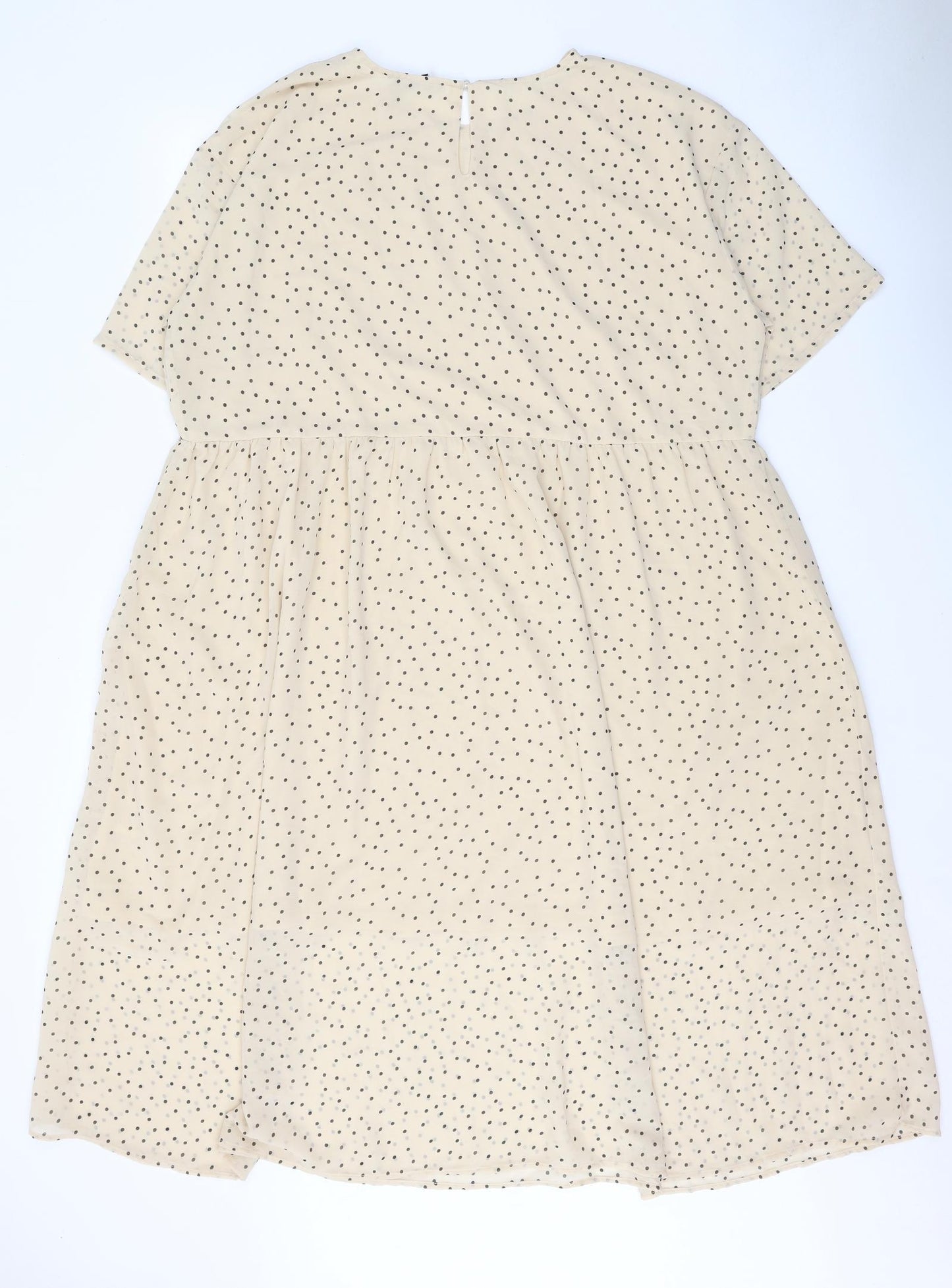 Wednesday's Girl Womens Beige Polka Dot Polyester Shift Size 22 Round Neck Button