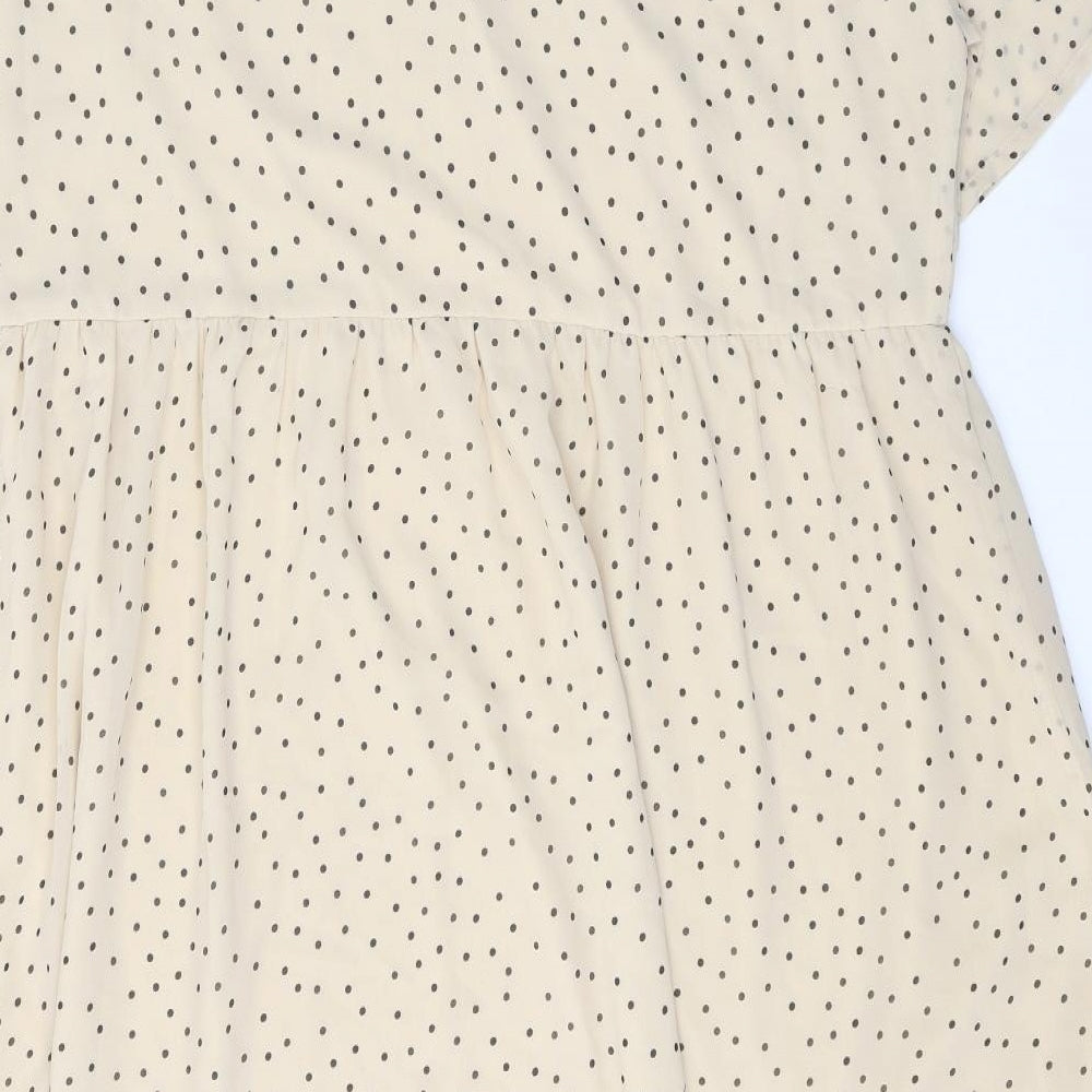 Wednesday's Girl Womens Beige Polka Dot Polyester Shift Size 22 Round Neck Button