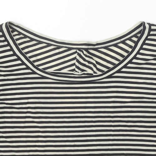 Preworn Womens Black Striped Polyester Basic Blouse Size M Scoop Neck