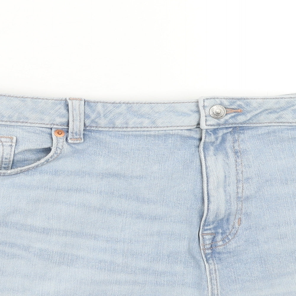 Marks and Spencer Womens Blue Cotton Cut-Off Shorts Size 22 Regular Zip