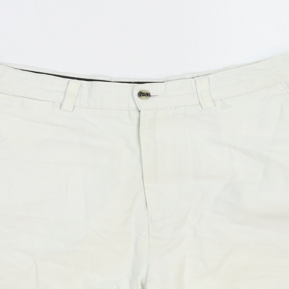 FILA Mens White Cotton Chino Shorts Size 32 in Regular Zip