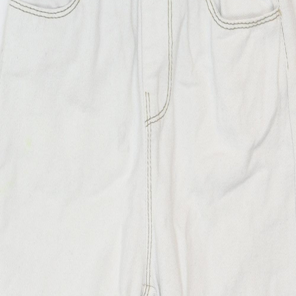 Preworn Boys White Cotton Straight Jeans Size 13 Years Regular Pullover