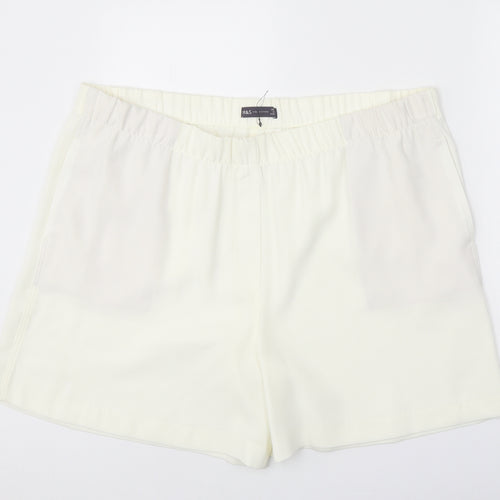 Marks and Spencer Womens White Polyester Basic Shorts Size 22 Regular Pull On