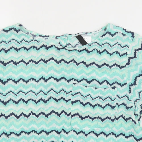 H&M Womens Green Geometric Viscose Basic T-Shirt Size 10 Boat Neck