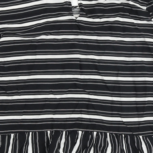Gap Womens Black Striped Viscose Basic Blouse Size XS Round Neck