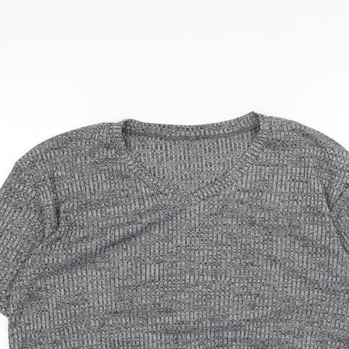 Preworn Womens Grey Geometric Polyester Basic T-Shirt Size L V-Neck