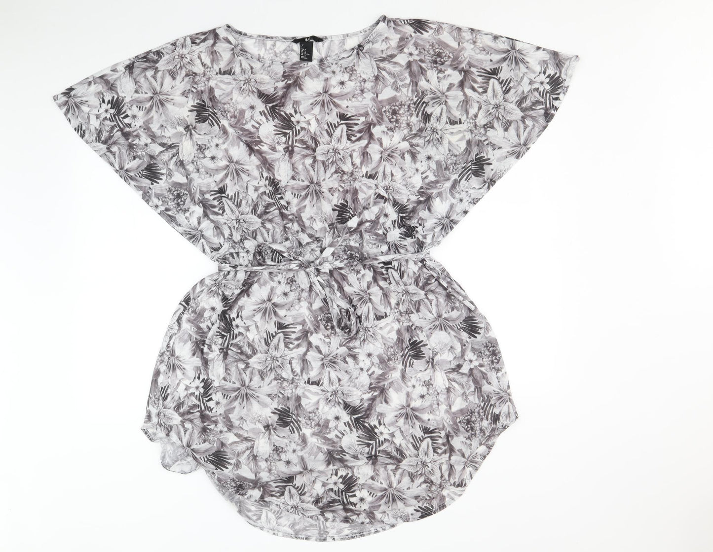 H&M Womens Grey Floral Polyester Fit & Flare Size M Round Neck Pullover
