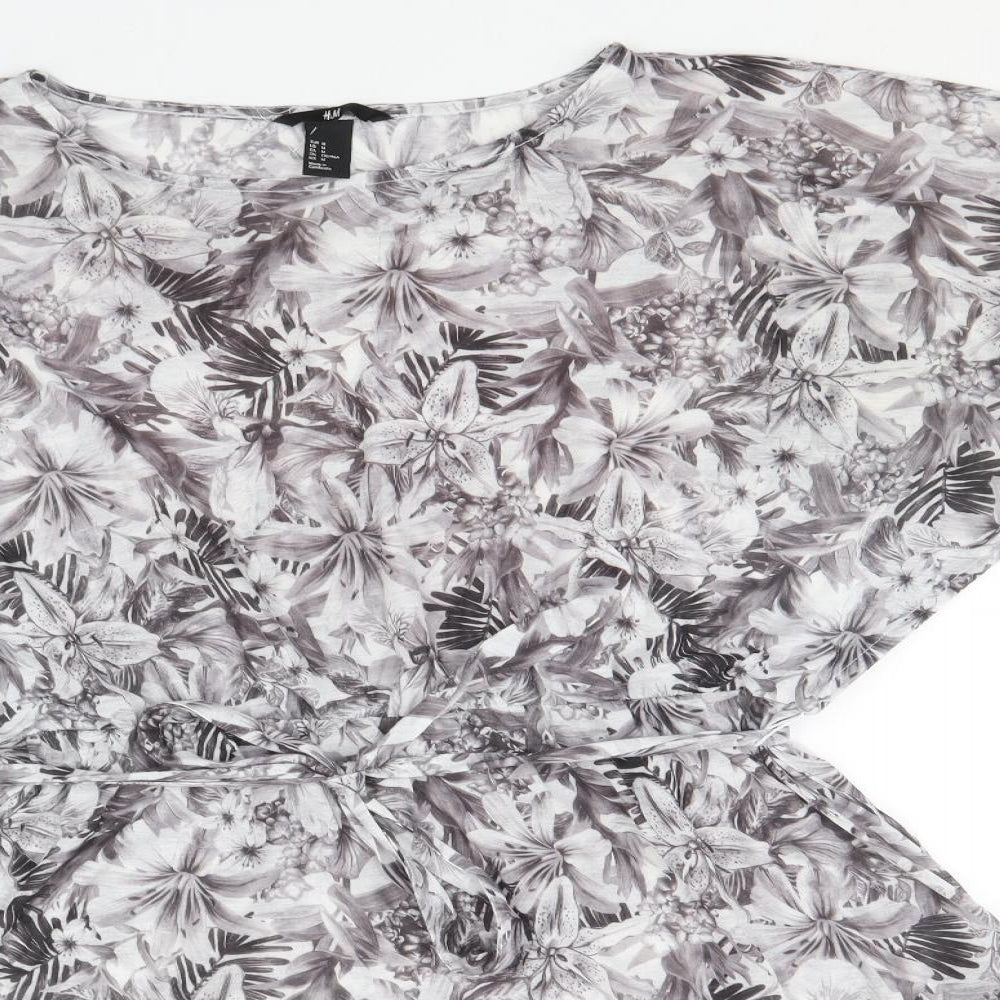 H&M Womens Grey Floral Polyester Fit & Flare Size M Round Neck Pullover