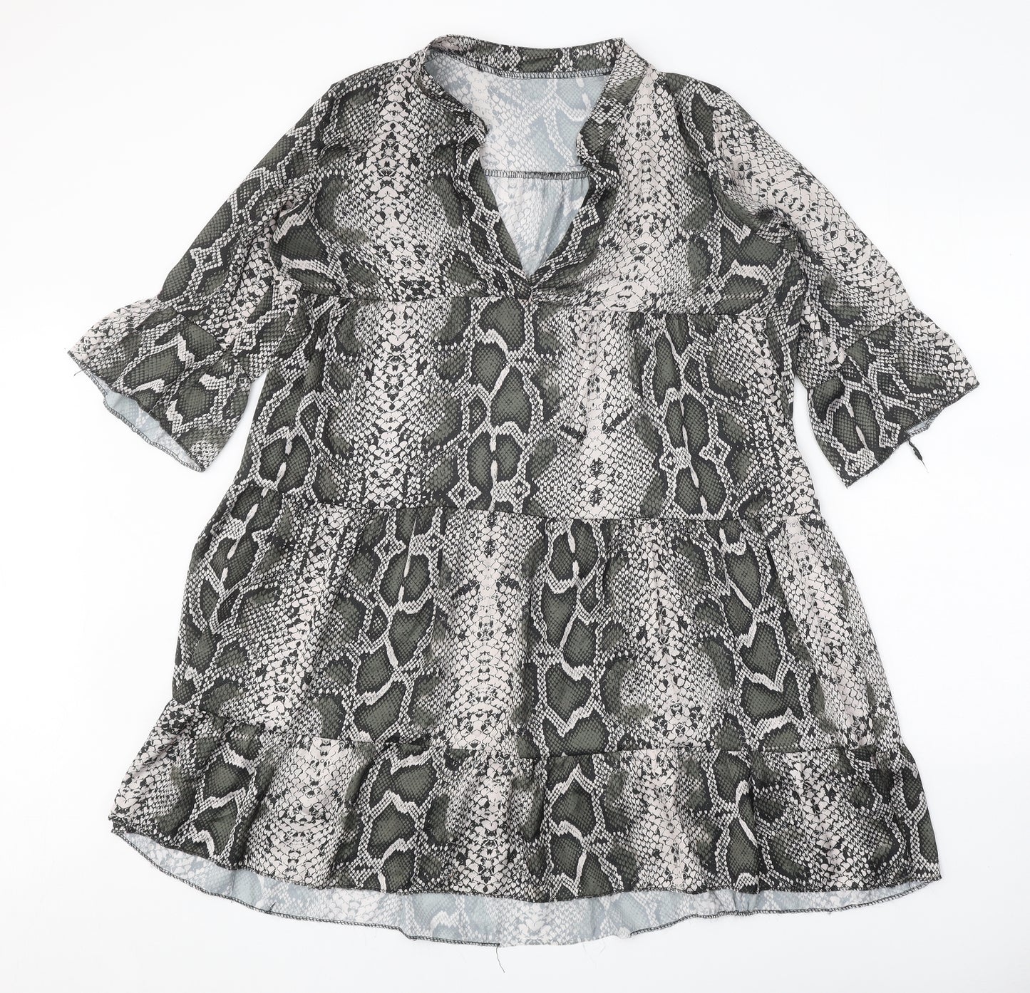 Preworn Womens Grey Animal Print Polyester A-Line One Size V-Neck Pullover - Snake Print