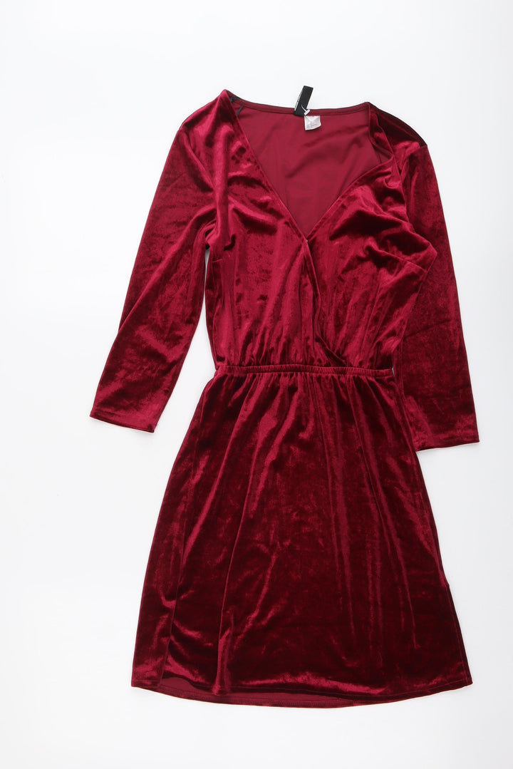 H&M Womens Red Polyester Fit & Flare Size 4 V-Neck Pullover