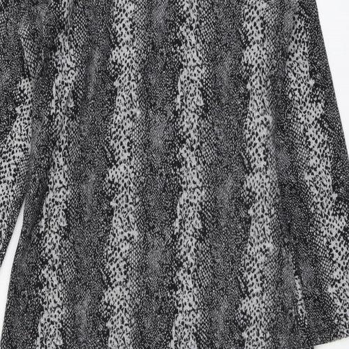 Sugar Crisp Womens Grey Geometric Polyester A-Line Size M Round Neck Pullover