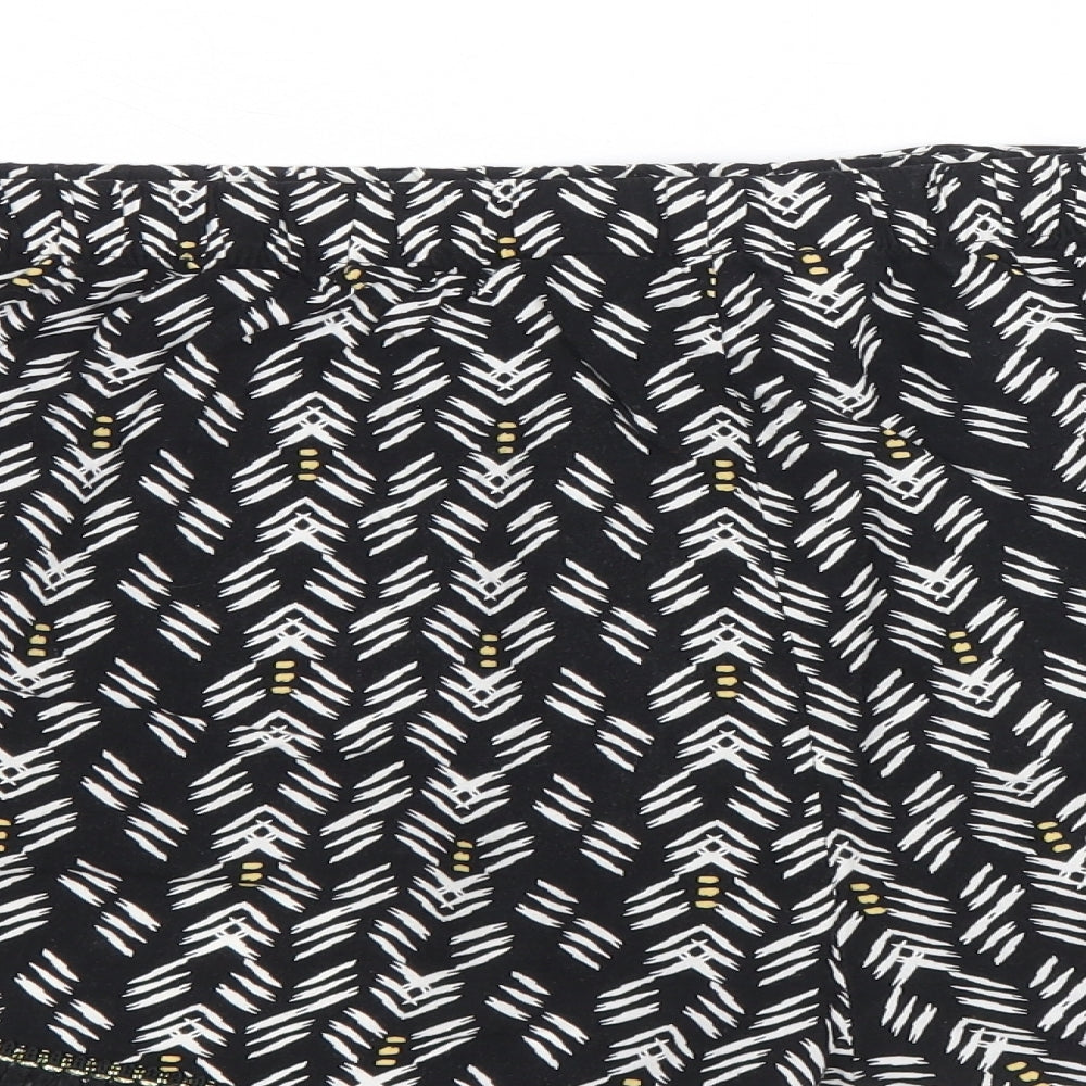 Primark Womens Black Geometric Viscose Basic Shorts Size 18 Regular Pull On - Size 18-20