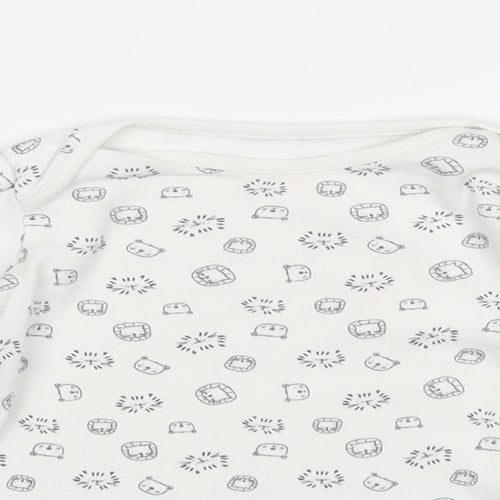 F&F Baby White Geometric Cotton Pullover T-Shirt Size 12-18 Months Boat Neck Pullover - Cute Animals Print