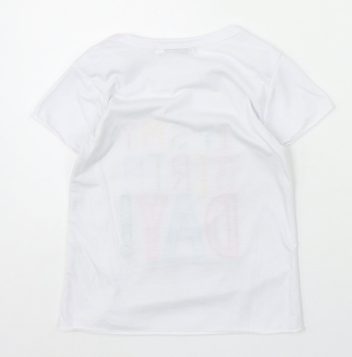 Preworn Girls White Cotton Basic T-Shirt Size 7-8 Years Boat Neck Pullover - It's My Birthday