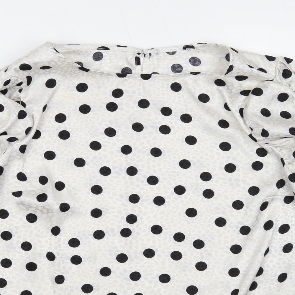 Preworn Womens White Polka Dot Polyester Basic T-Shirt Size 14 Round Neck