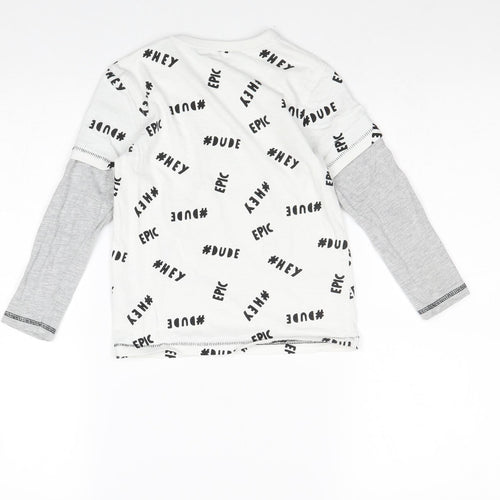 George Boys White Geometric Cotton Pullover T-Shirt Size 4-5 Years Round Neck Pullover - Hey Dude