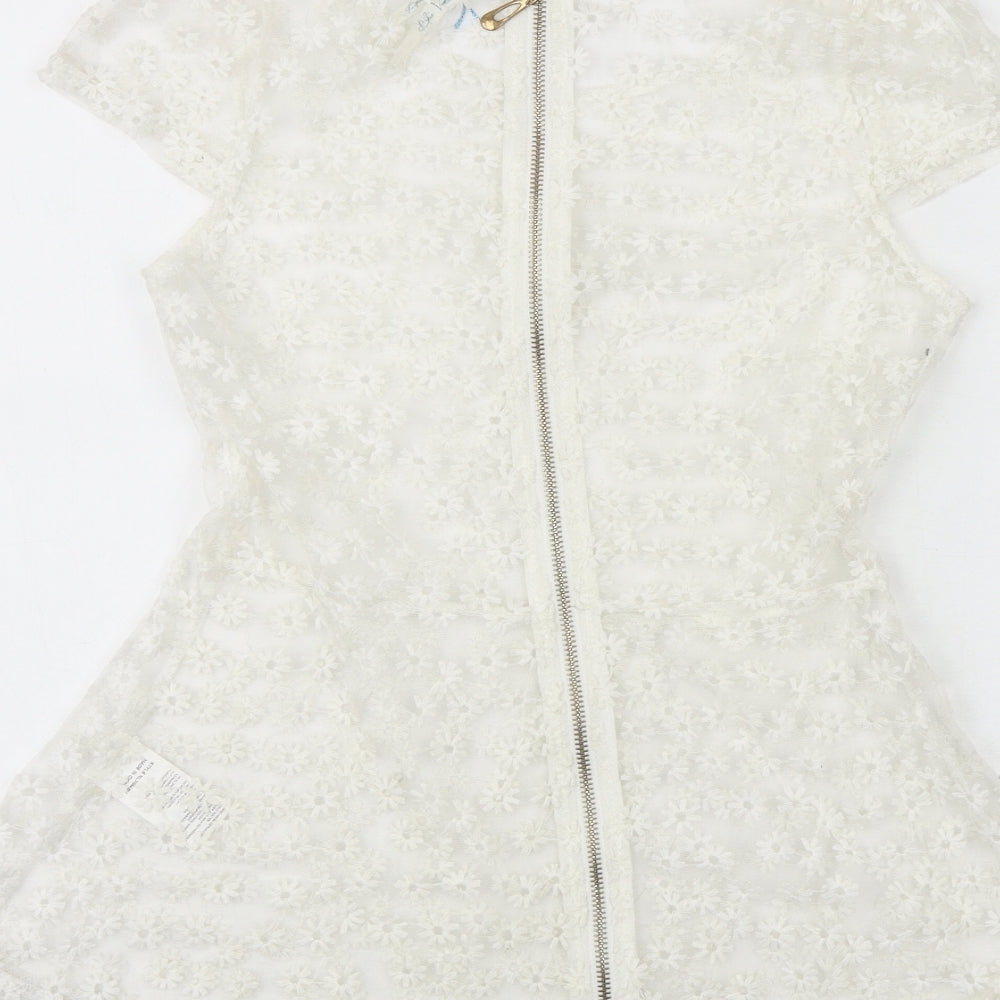 Preworn Womens White Polyester Basic Blouse Size S Boat Neck