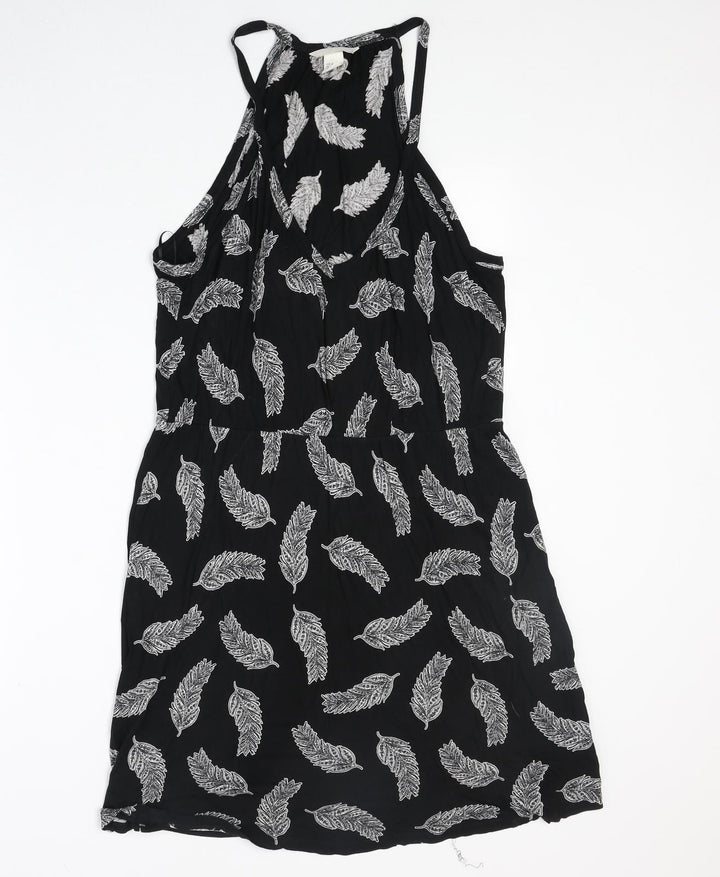 H&M Womens Black Geometric Viscose A-Line Size M V-Neck Pullover - Feather Pattern