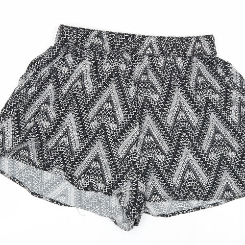 Divided Womens Black Geometric Viscose Basic Shorts Size 6 Regular Pull On - Waist 22 inches