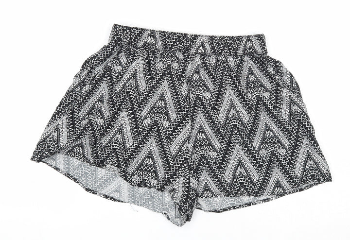 Divided Womens Black Geometric Viscose Basic Shorts Size 6 Regular Pull On - Waist 22 inches