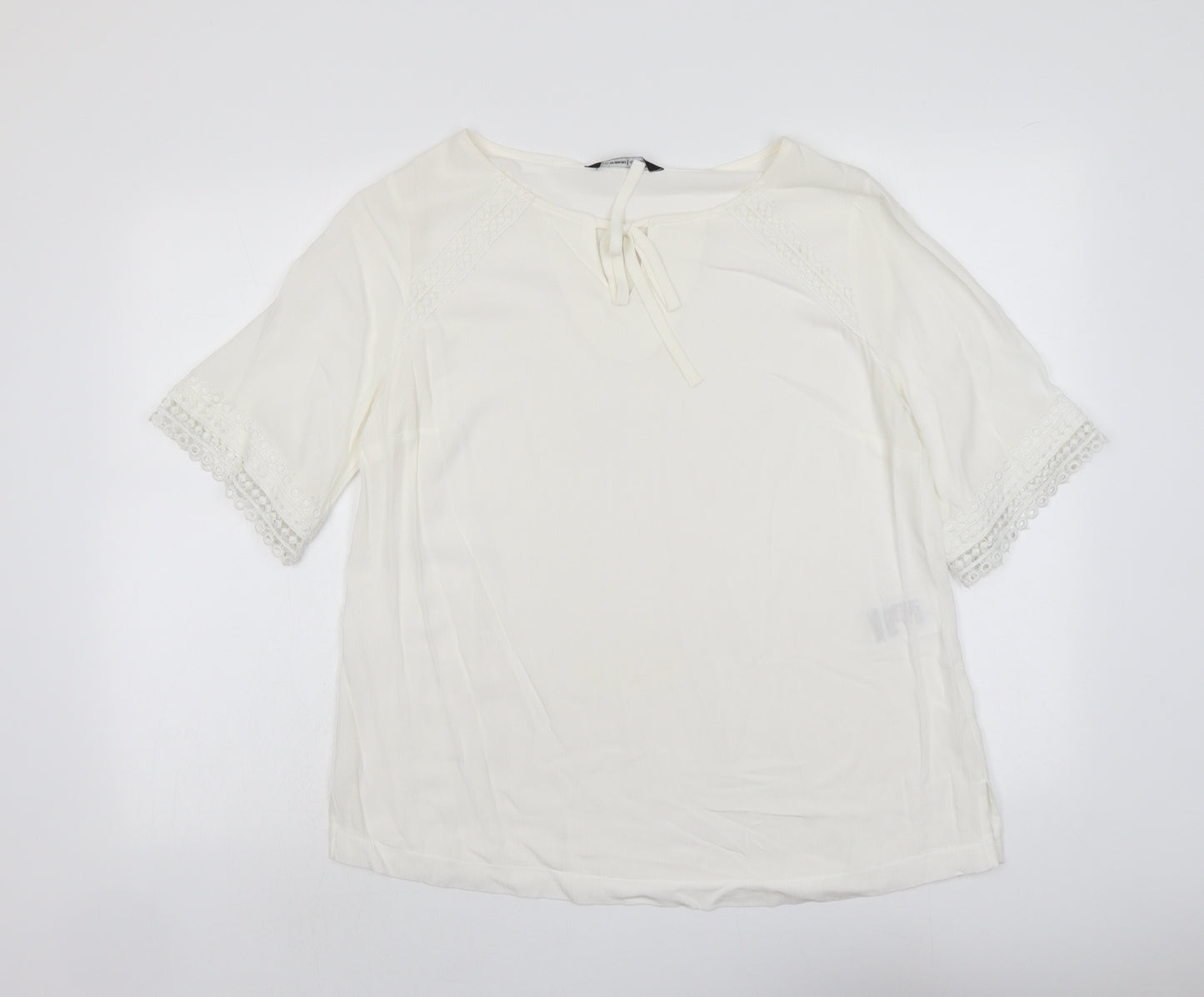 LC Waikiki Womens Ivory Viscose Basic T-Shirt Size 8 Round Neck - Lace Detail