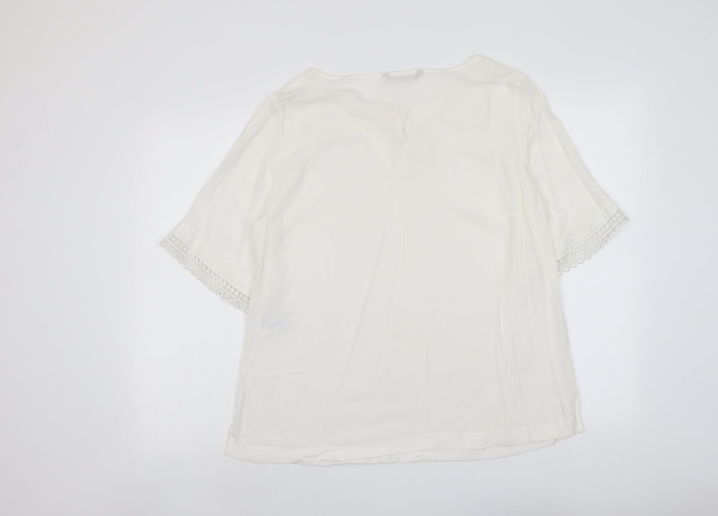LC Waikiki Womens Ivory Viscose Basic T-Shirt Size 8 Round Neck - Lace Detail