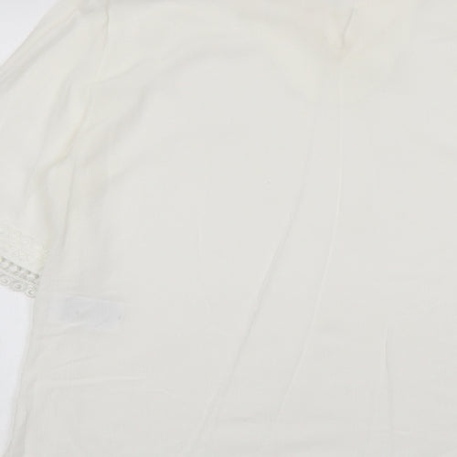 LC Waikiki Womens Ivory Viscose Basic T-Shirt Size 8 Round Neck - Lace Detail