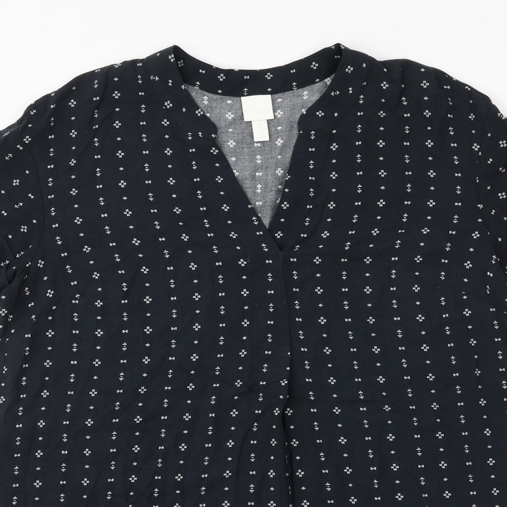H&M Womens Black Geometric Viscose A-Line Size 8 V-Neck Pullover