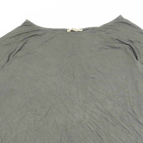 Innocent Womens Green Viscose Basic T-Shirt Size 12 Round Neck - Cut Out Back Detail