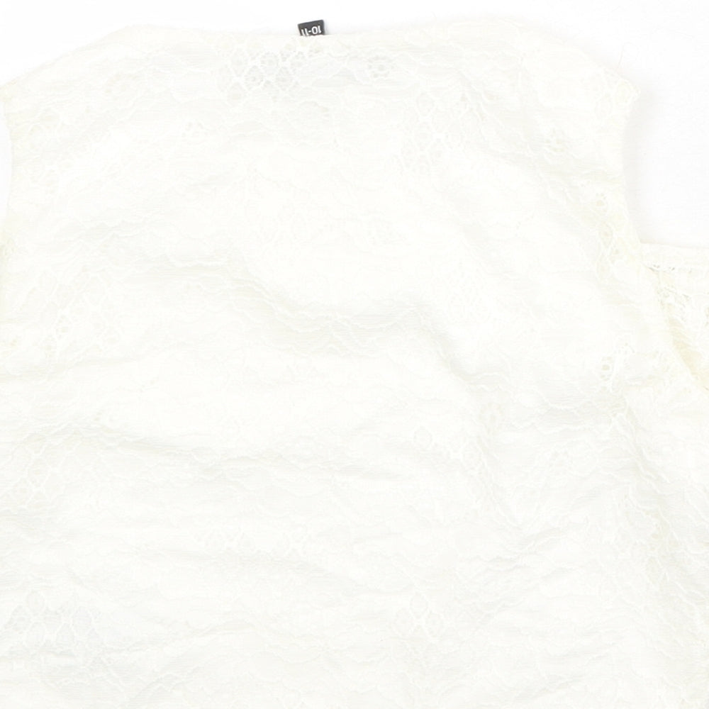 New Look Girls Ivory Nylon Basic T-Shirt Size 10-11 Years Round Neck Pullover - Cold Shoulder