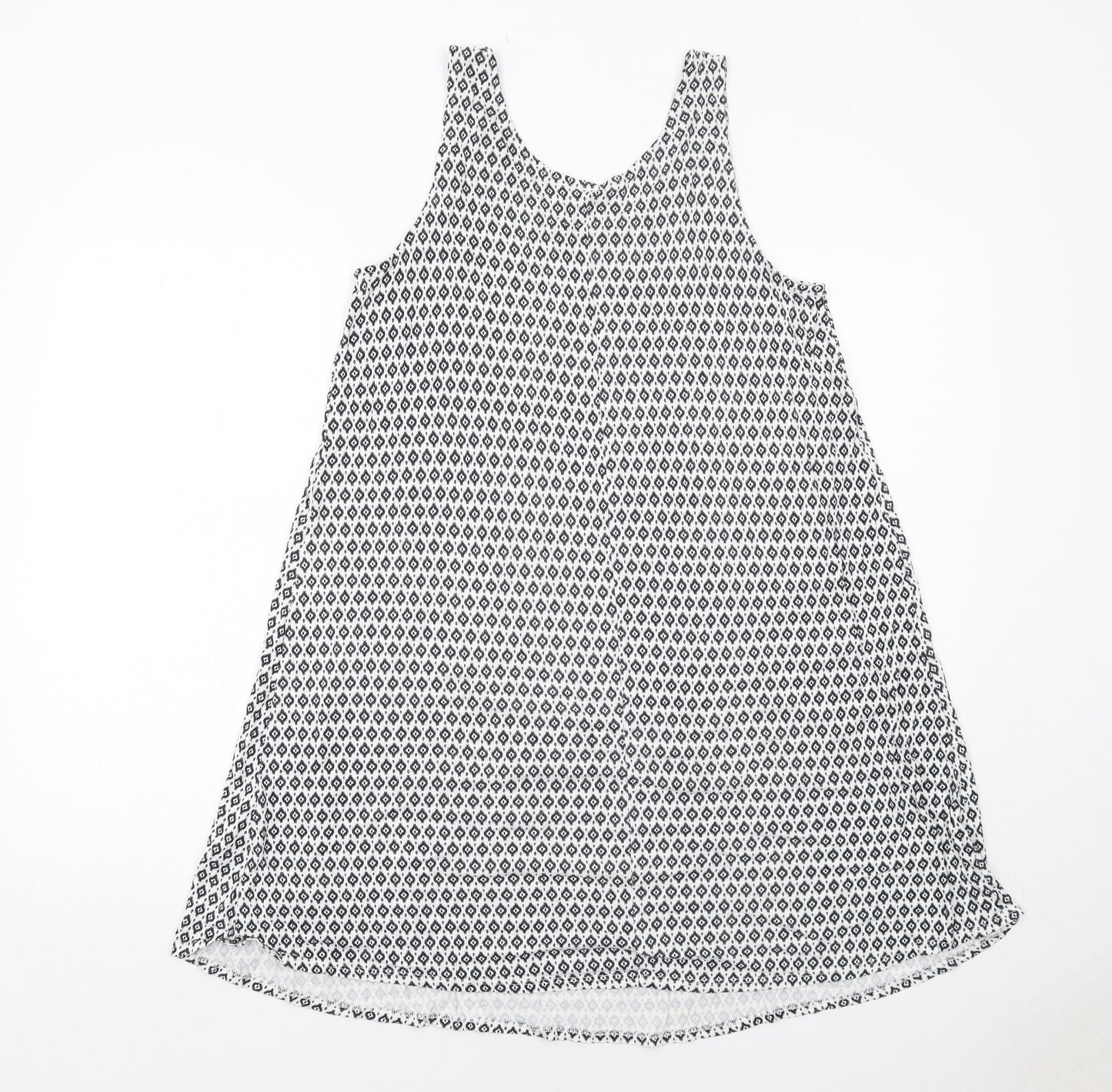 H&M Womens White Geometric Viscose Trapeze & Swing Size M Round Neck Pullover