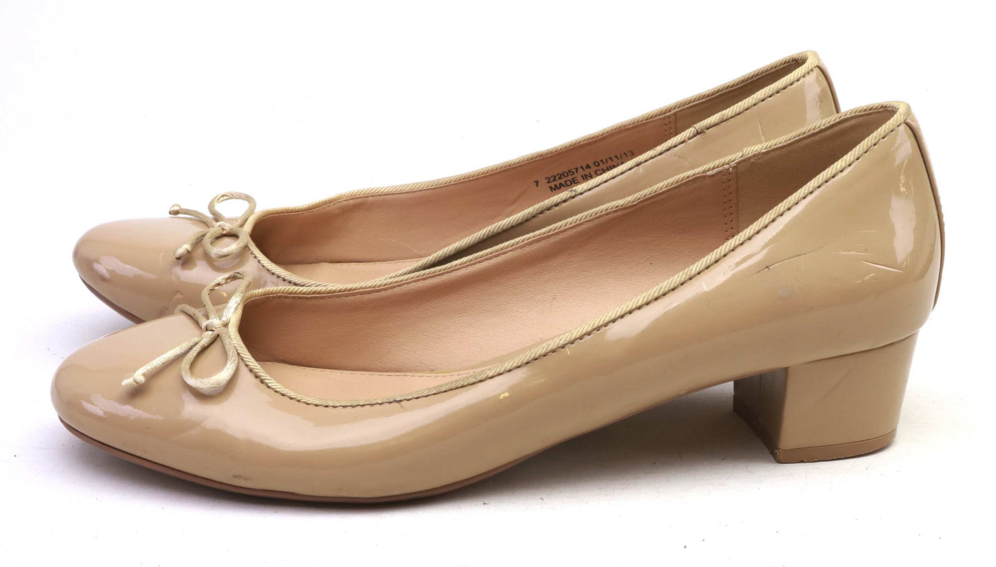 Dorothy Perkins Womens UK Size 7 Beige Nude Patent Court Shoes