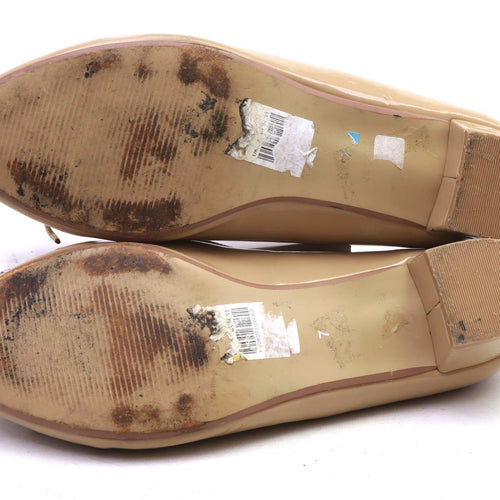 Dorothy Perkins Womens UK Size 7 Beige Nude Patent Court Shoes