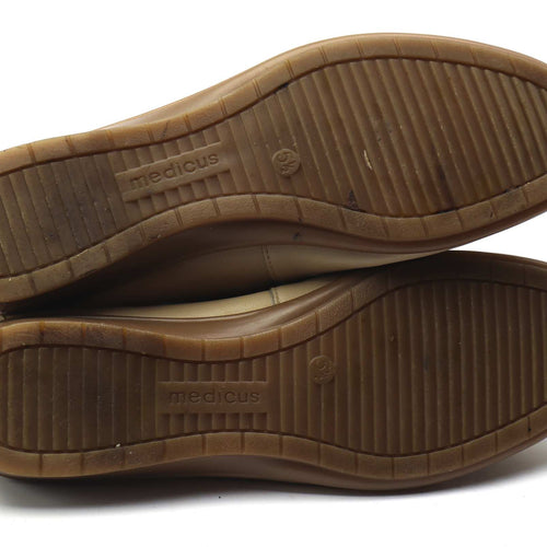 Medicus Womens UK Size 5.5 Beige Leather Shoes
