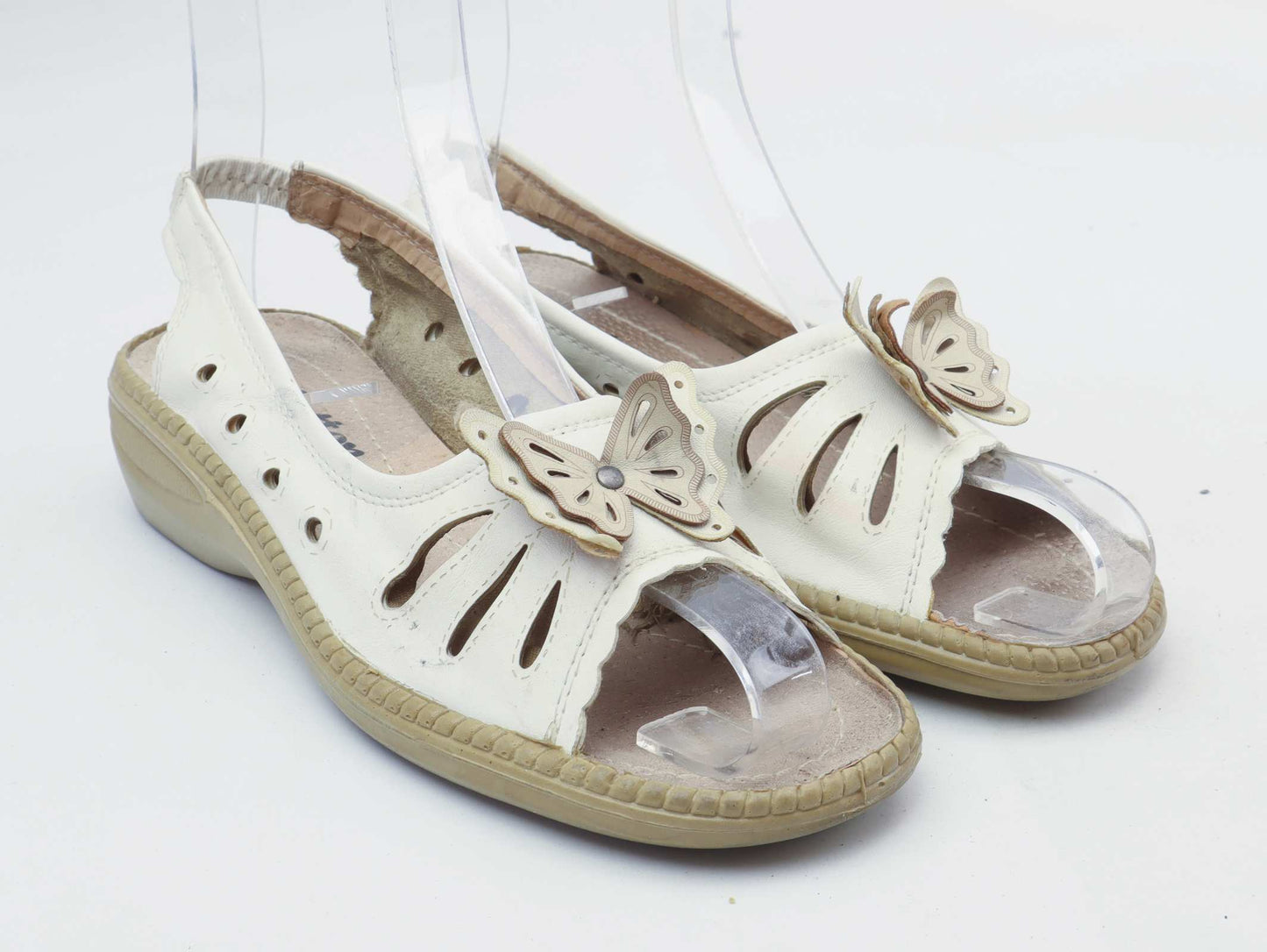 Cotton Traders Womens UK Size 5 White Butterfly Sandals