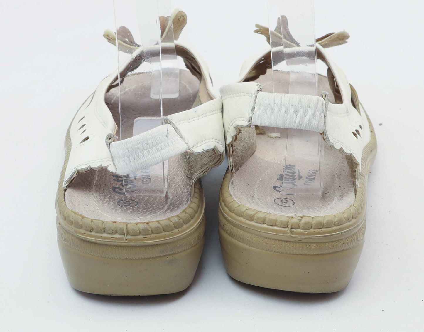 Cotton Traders Womens UK Size 5 White Butterfly Sandals